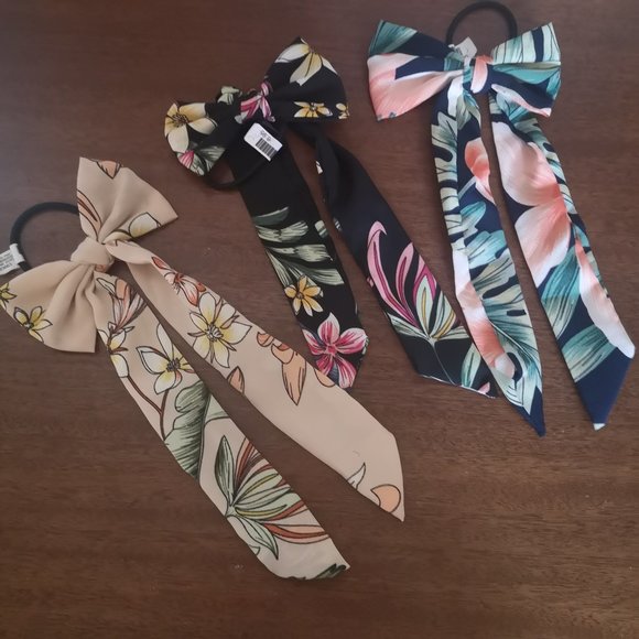 3/$20 Hair bows (3) New - Picture 1 of 3